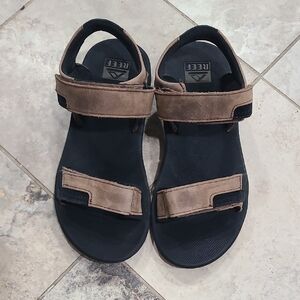 Reef Black and Tan Sandals